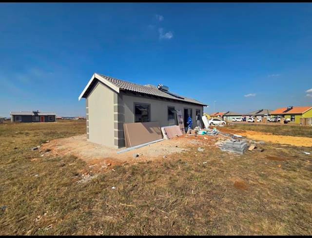 3 BEDROOM HOUSE FOR SALE IN SELCOURT
